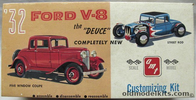 AMT 1/25 1932 Ford 5 Window Coupe 'The Deuce' - 3 In 1 Kit - Stock /  Custom / Competition, 232 plastic model kit